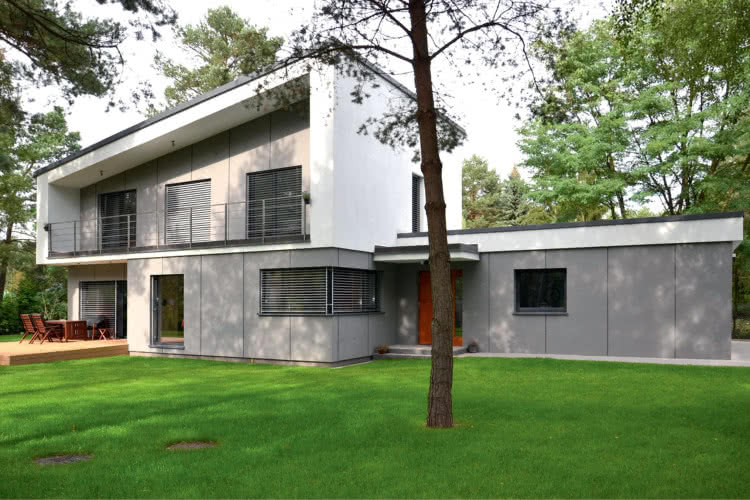 Tynk w białym i szarym kolorze