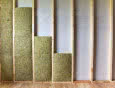 Paroizolacja czy wiatroizolacja? Jak prawidłowo zabezpieczyć wełnę mineralną